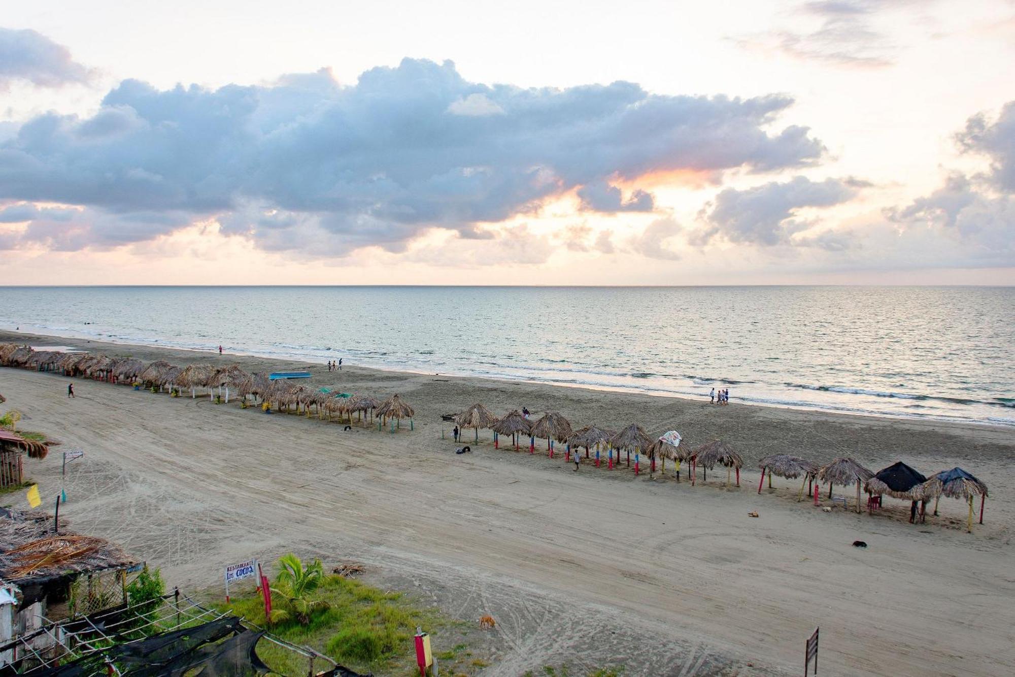 Amazing Beach House 13Br W/Pool & Staff Cartagena 외부 사진